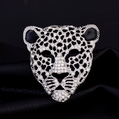 Exquisite, mit Strasssteinen verzierte Pantherkopf-Brosche mit Retro-Hohldesign für Herrenanzüge und Damenpullover – Elegante Anstecknadel mit Tiermotiven