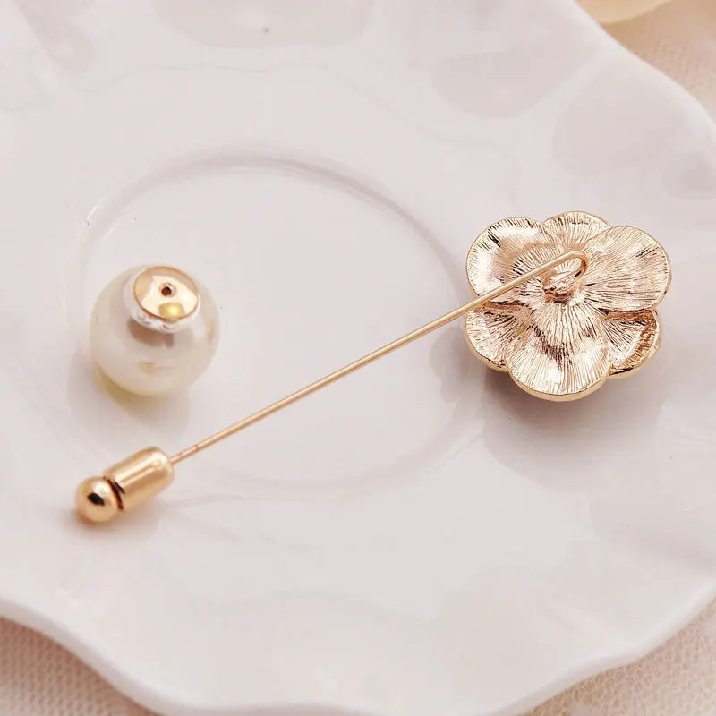 Elegant Black and White Camellia Flower Brooch with Pearl Accent – Timeless Rose Design for Women