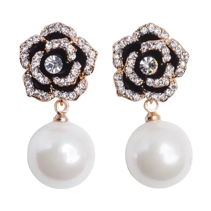 Elegant Designer Imitation Pearl Camellia Charm Dangle Earrings for Women – Refined and Stylish Accessory for Any Occasion