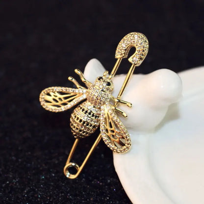 Elegant Gold-Toned Crystal Bee Brooch for Women – Shiny Hollow Design for Coats and Scarves