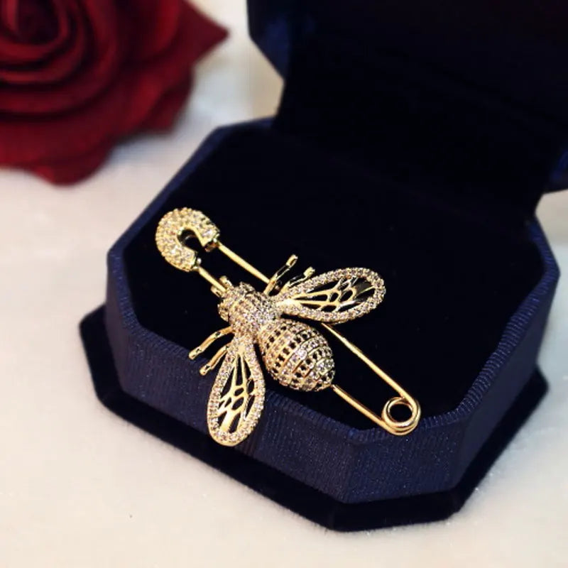 Elegant Gold-Toned Crystal Bee Brooch for Women – Shiny Hollow Design for Coats and Scarves