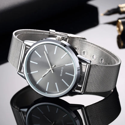 2023 Luxe Damen-Quarzuhr in Silber, minimalistisch – elegante Business-Uhr mit atmungsaktivem Leder und Stahl