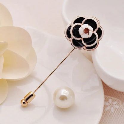 Elegant Black and White Camellia Flower Brooch with Pearl Accent – Timeless Rose Design for Women