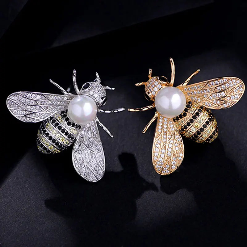 Elegant Crystal Bee Brooch for Women – Delicate Rhinestone Pin Jewelry Gift for Girls