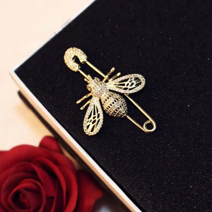 Elegant Gold-Toned Crystal Bee Brooch for Women – Shiny Hollow Design for Coats and Scarves