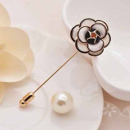 Elegant Black and White Camellia Flower Brooch with Pearl Accent – Timeless Rose Design for Women