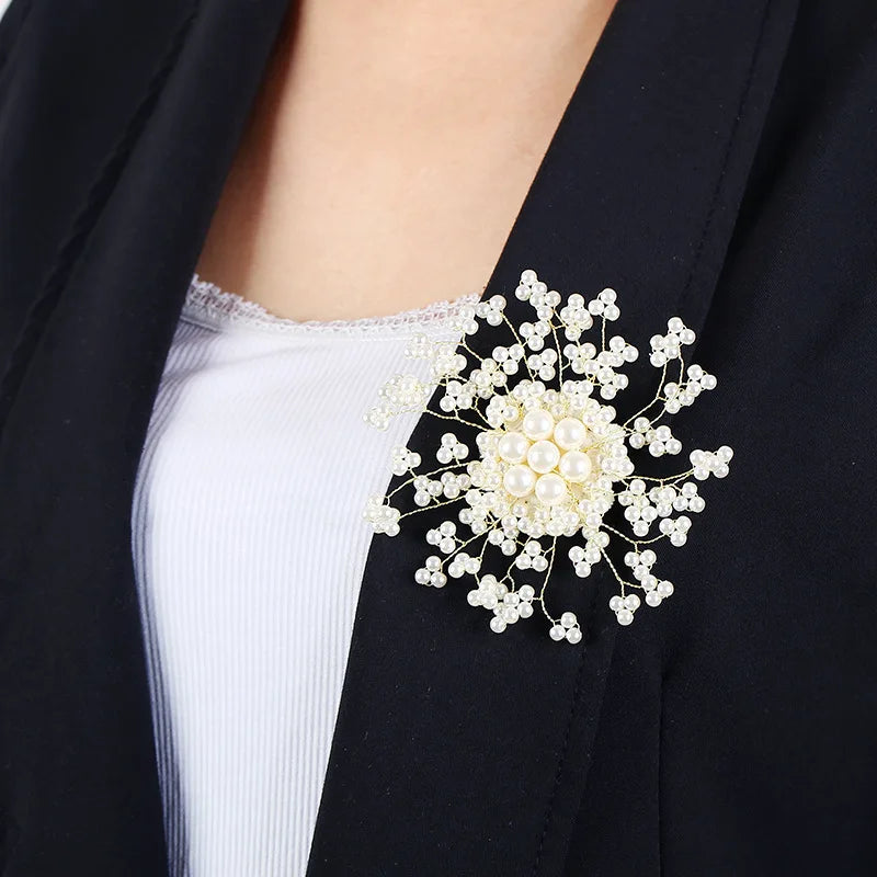 Elegant Korean-Style Pearl Brooch for Women – Classic Office Suit and Coat Accessory