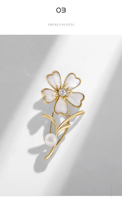 Elegant Shell Flower Pearl Brooch Pin for Women – High-Quality, Exquisite Jewelry for Suits, Casual Wear, and Special Occasions