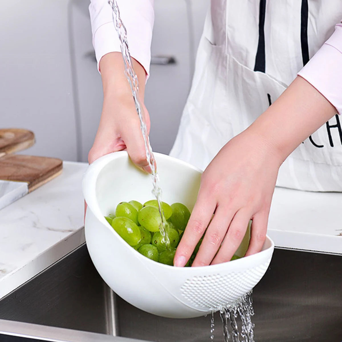 Multi-Purpose Rice Drainage Basket & Fruit and Vegetable Sieve - High-Quality Kitchen Tool for Efficient Food Preparation