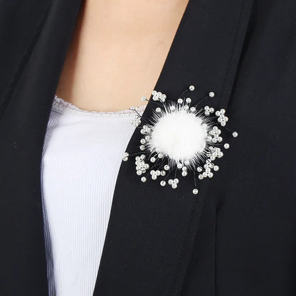 Elegant Korean-Style Pearl Brooch for Women – Classic Office Suit and Coat Accessory